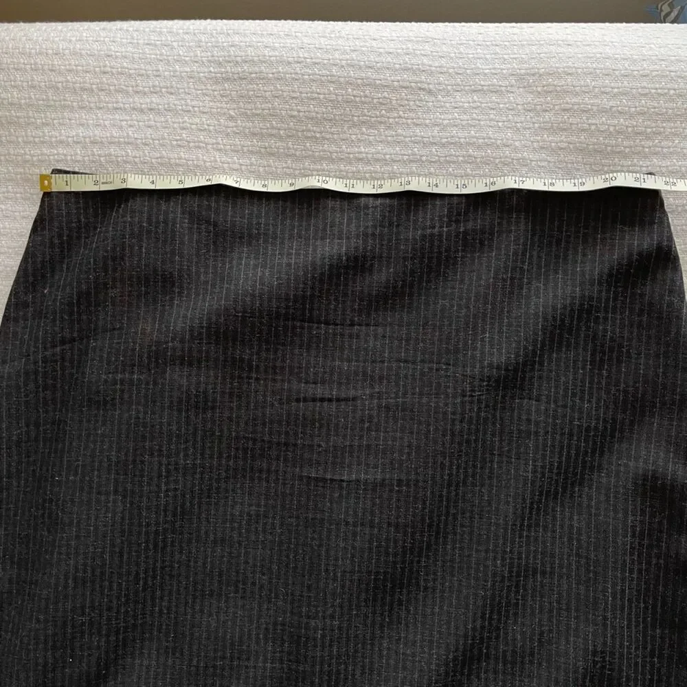 20W Wool Charcoal Pinstripe Pencil Skirt